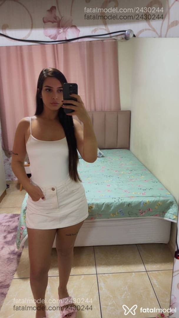 Acompanhante mulher com cabelo castanho de olhos castanhos - Bianca