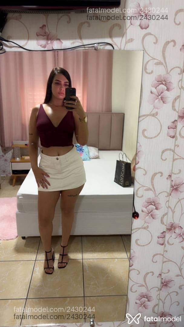 Acompanhante mulher com cabelo castanho de olhos castanhos - Bianca