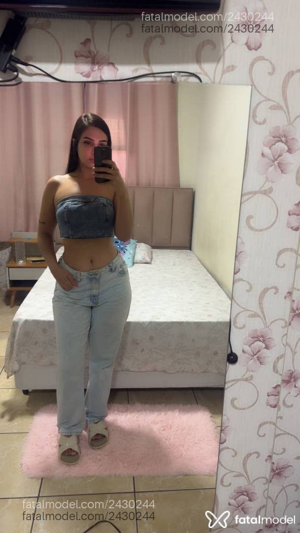 Acompanhante mulher com cabelo castanho de olhos castanhos - Bianca