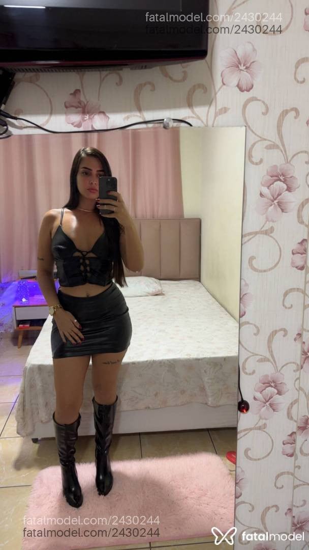 Acompanhante mulher com cabelo castanho de olhos castanhos em Uberlândia - Bianca