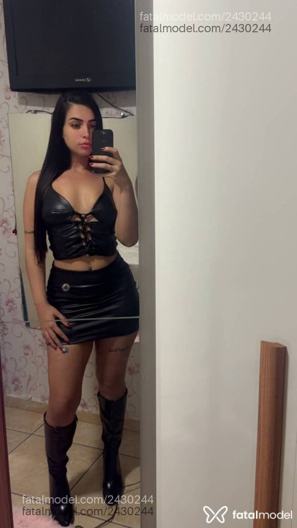 Acompanhante mulher com cabelo castanho de olhos castanhos - Bianca