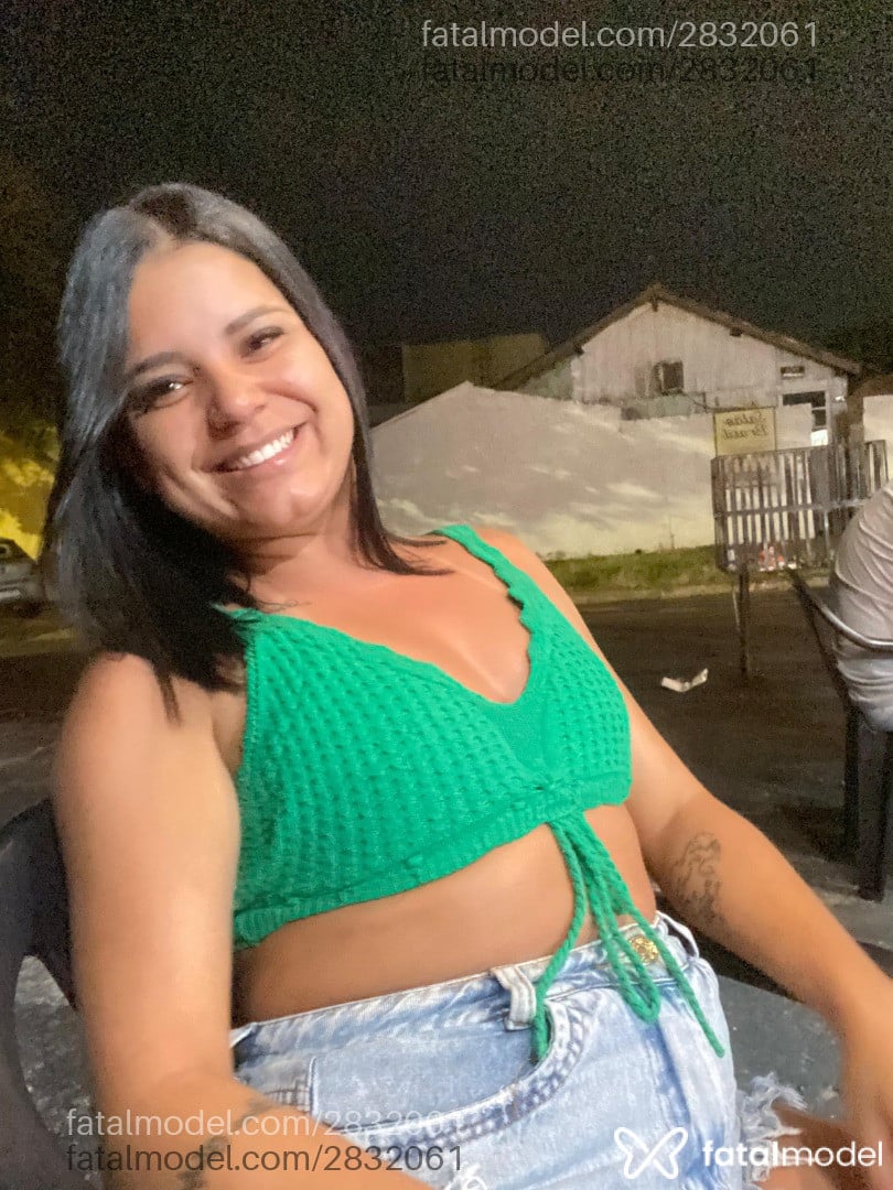 Acompanhante mulher morena (o) de olhos pretos em Florianópolis - índias Morenas