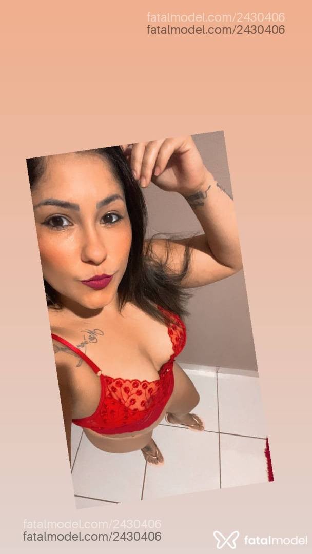 Acompanhante mulher com cabelo castanho de olhos pretos em Chapadão do Sul - Camila