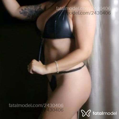 Acompanhante mulher com cabelo castanho de olhos pretos - Fernanda