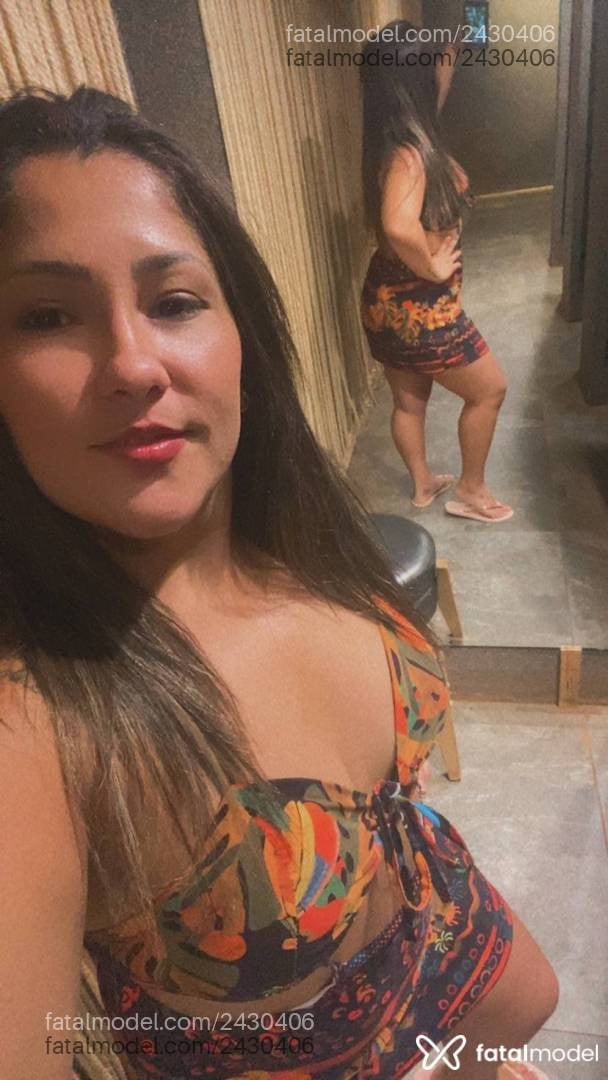 Acompanhante mulher com cabelo castanho de olhos pretos em Jataí - Camila
