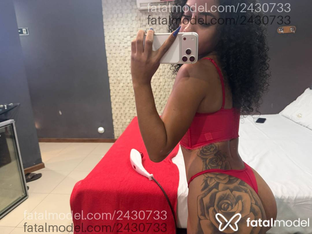 Acompanhante mulher morena (o) de olhos castanhos em Simões Filho Acompanhante mulher morena (o) de olhos castanhos em Simões Filho - Mirelinha