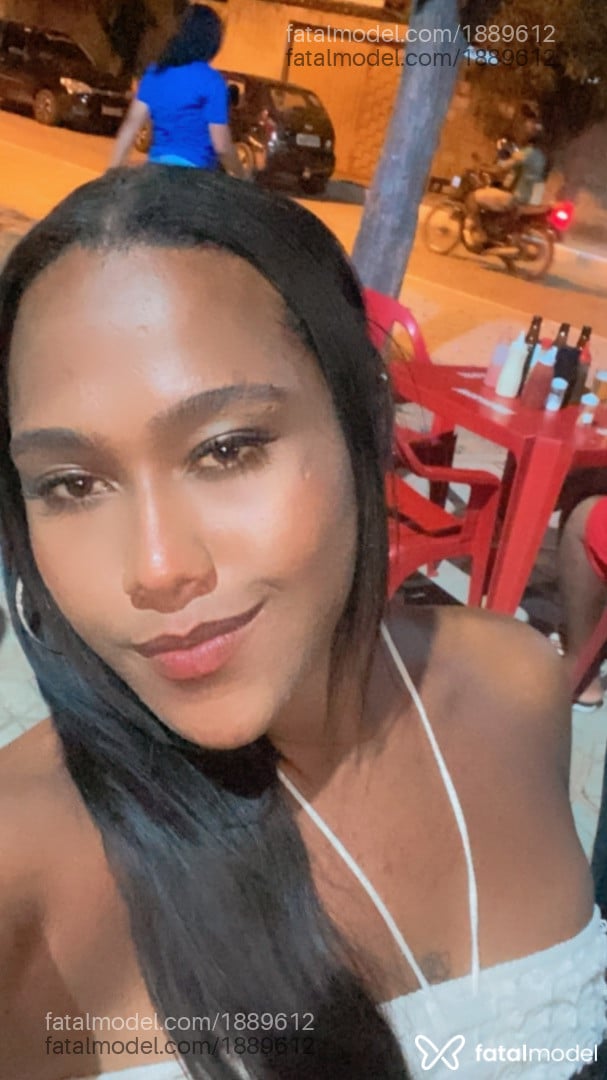 Acompanhante mulher trans morena (o) de olhos castanhos em Guanambi Acompanhante mulher trans morena (o) de olhos castanhos em Guanambi - Larissa Àvilla