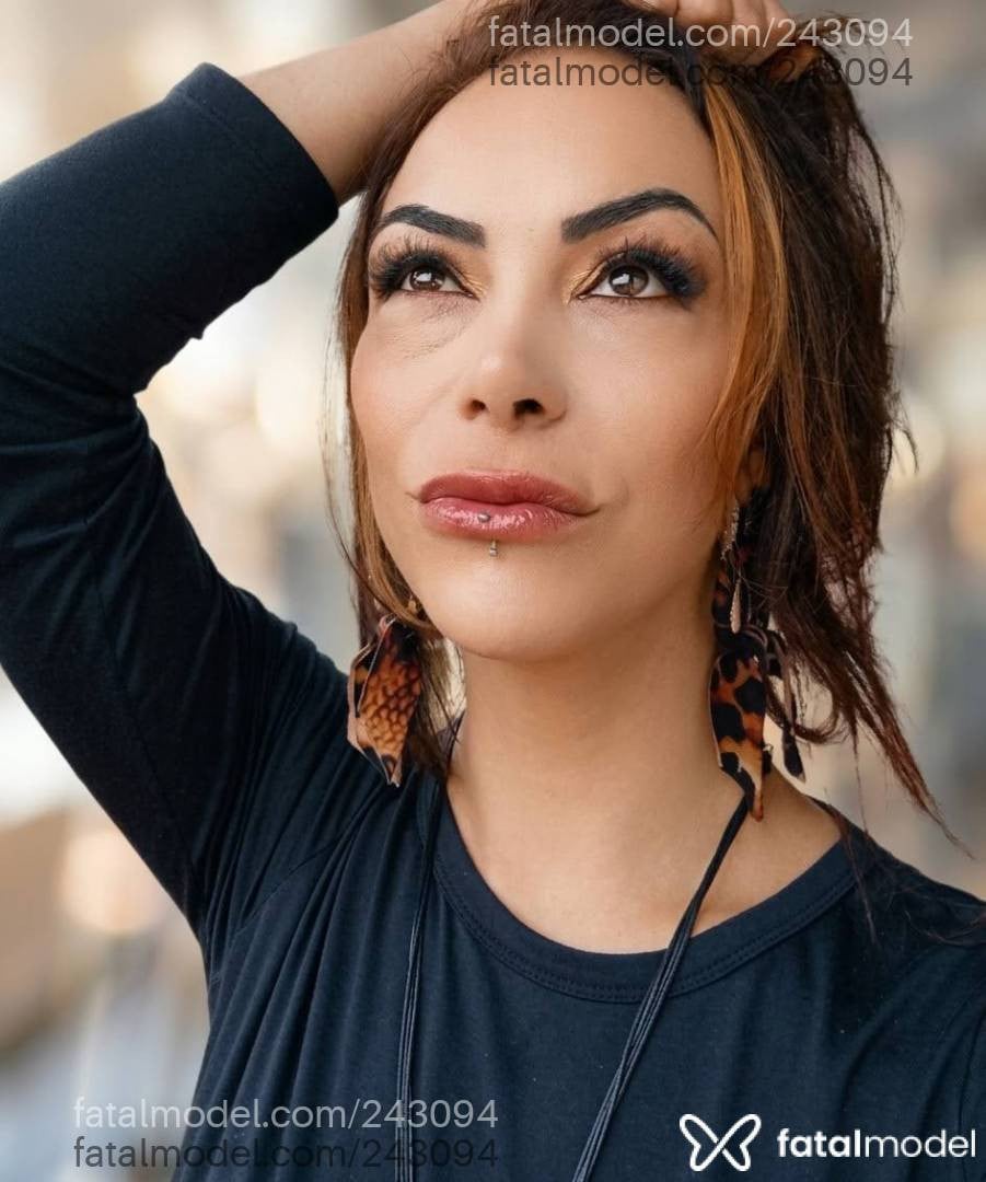 Acompanhante travesti morena (o) de olhos castanhos - Fabi Scarpa