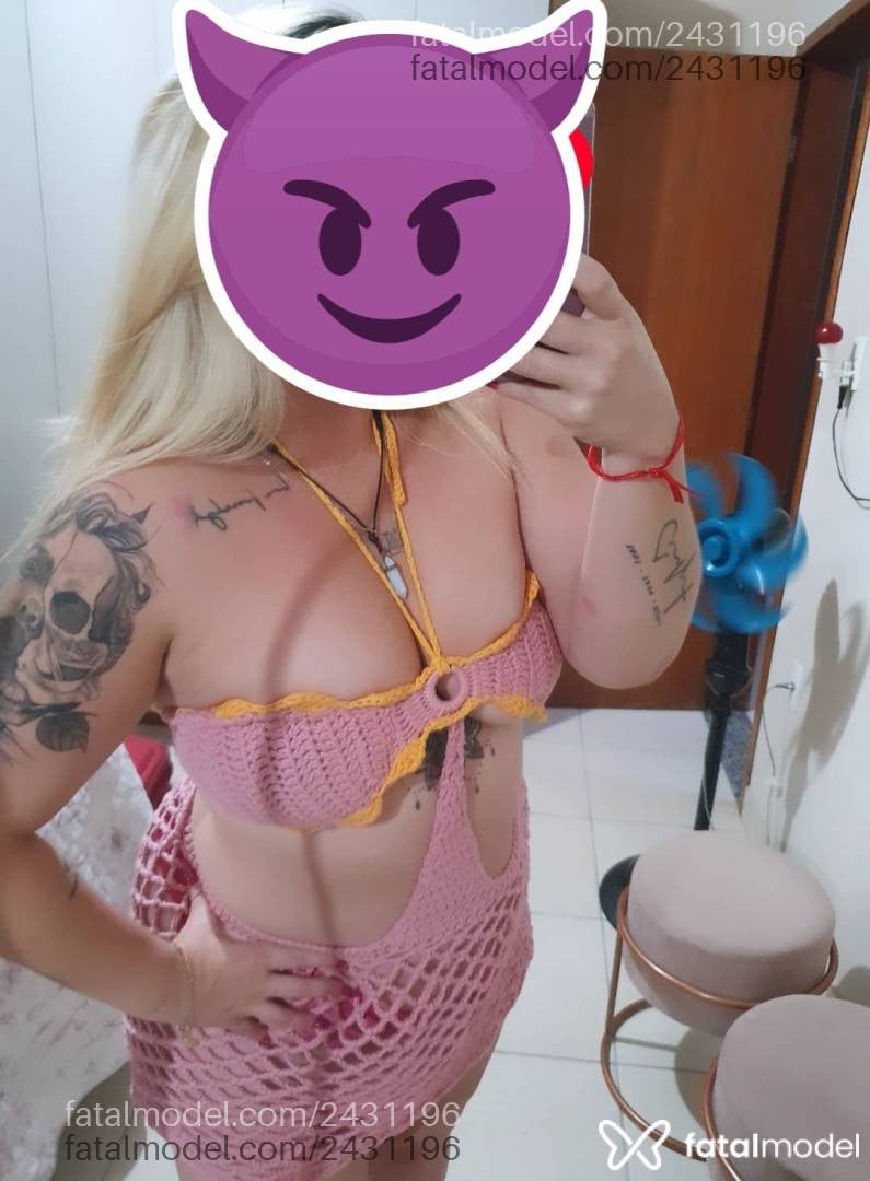 Acompanhante mulher loira (o) de olhos mel - Sol