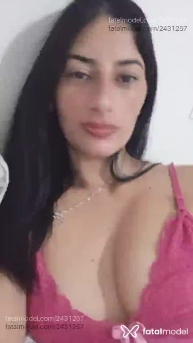 Acompanhante mulher morena (o) de olhos castanhos em Rio Verde - Larissa Gouvêia