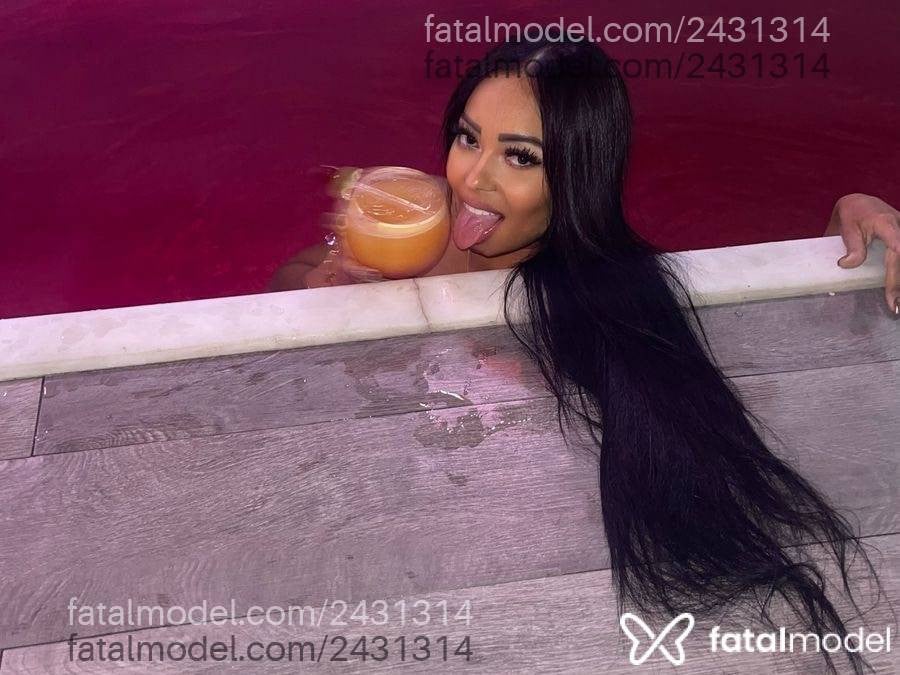 Acompanhante mulher morena (o) de olhos pretos em Nova Lima - Jade Coutinho