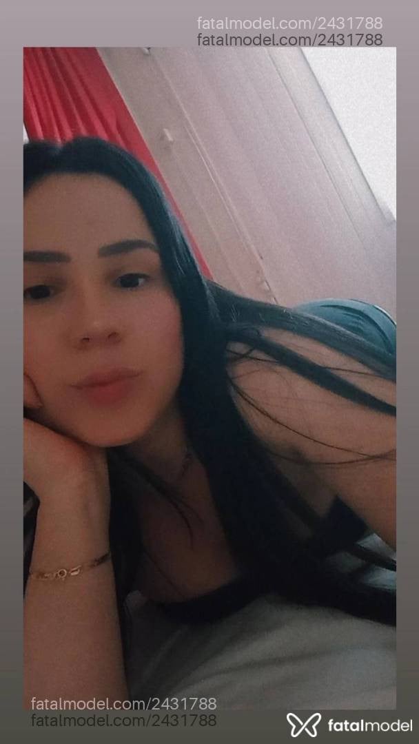 Acompanhante mulher morena (o) de olhos castanhos - Cristal Moreira