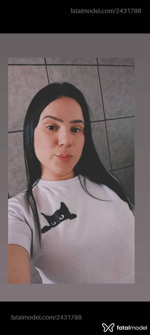 Acompanhante mulher morena (o) de olhos castanhos - Cristal Moreira