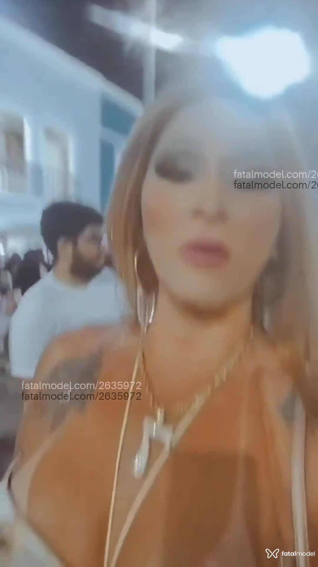 Acompanhante mulher trans loira (o) de olhos mel em Petrópolis - Bruna Crystal