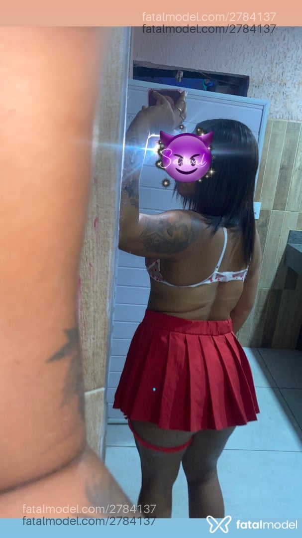 Acompanhante mulher morena (o) de olhos verdes em Aperibé Acompanhante mulher morena (o) de olhos verdes em Aperibé - Cristal