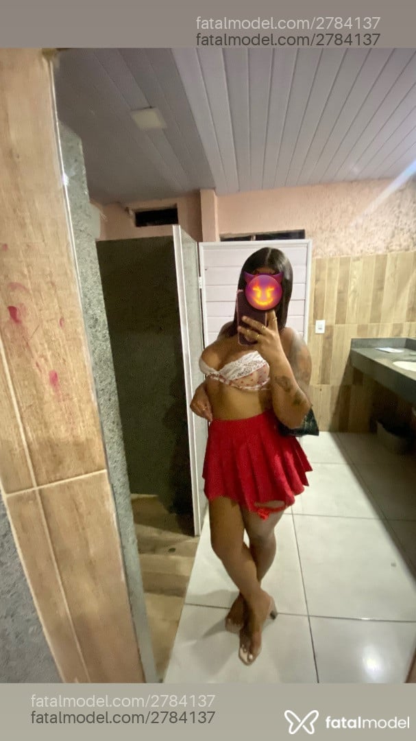 Acompanhante mulher morena (o) de olhos verdes em Aperibé Acompanhante mulher morena (o) de olhos verdes em Aperibé - Cristal