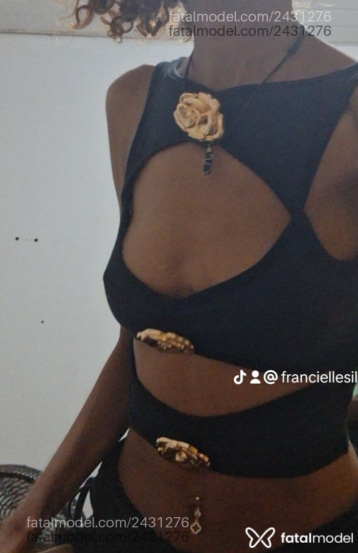 Acompanhante mulher morena (o) de olhos castanhos em Guarantã do Norte - Cielly