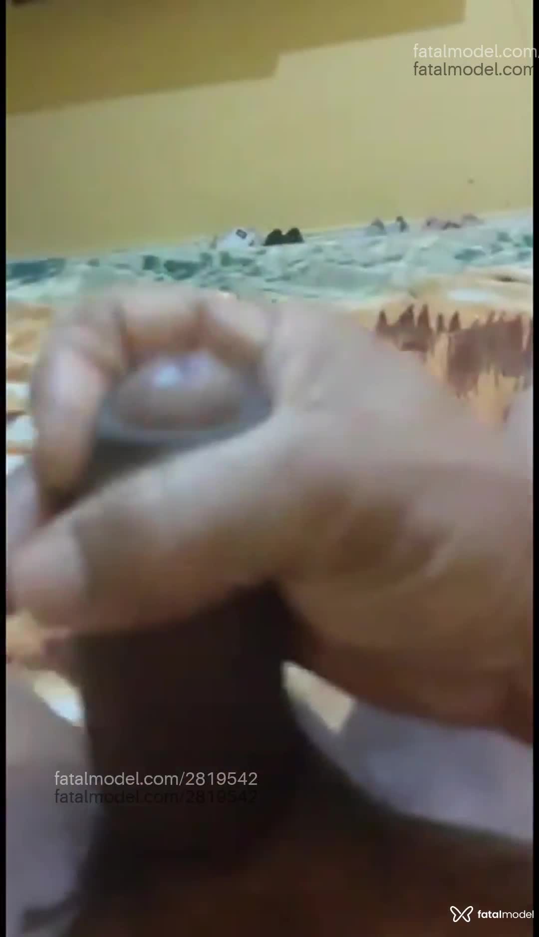 Acompanhante homem morena (o) de olhos pretos em Palotina - Tumoreno