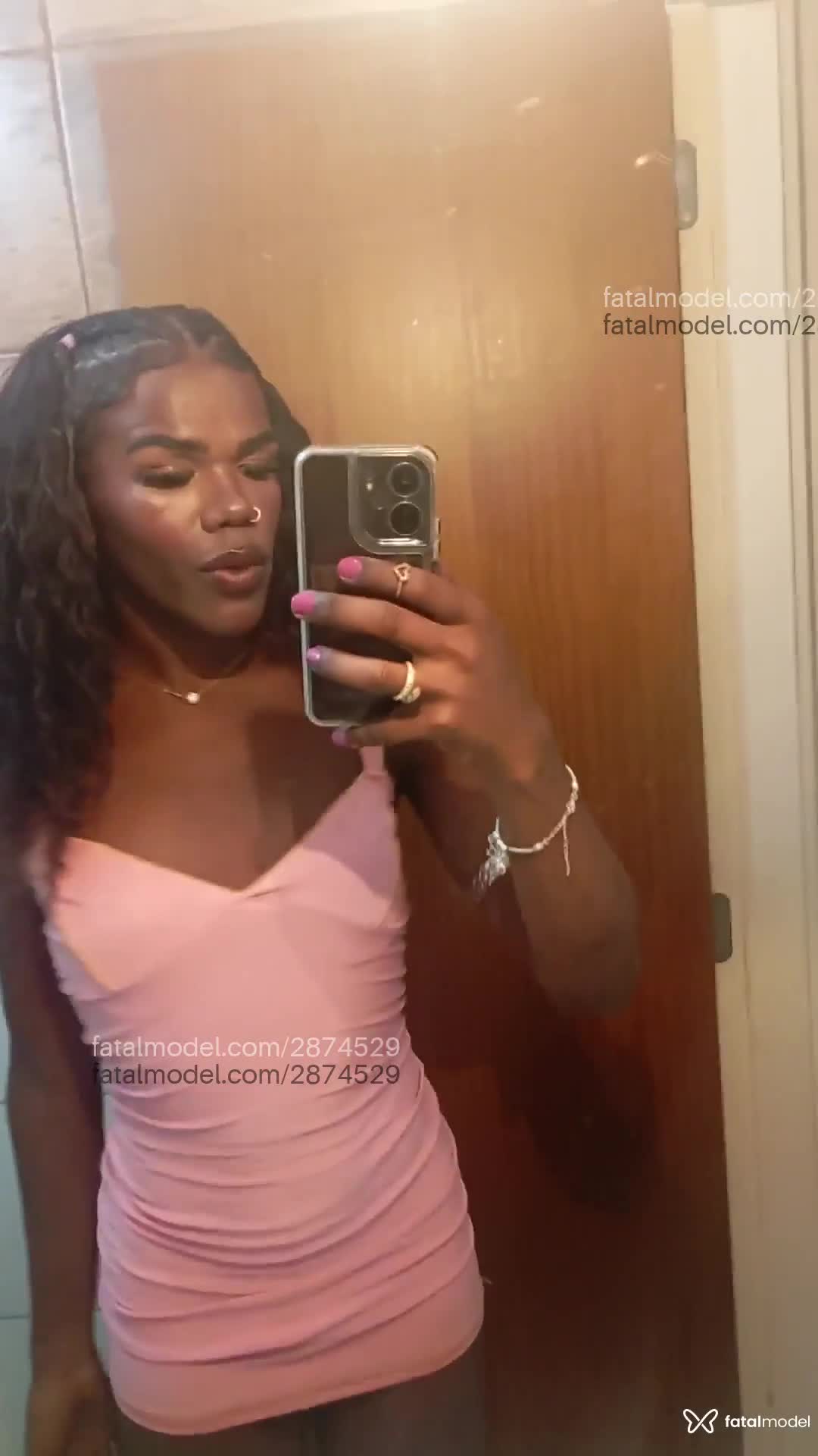 Acompanhante mulher trans morena (o) de olhos pretos em Palhoça Acompanhante mulher trans morena (o) de olhos pretos em Palhoça - Pérola Negra