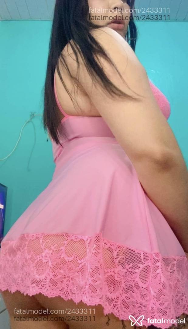 Acompanhante mulher morena (o) de olhos castanhos - Dafine Acompanhante mulher morena (o) de olhos castanhos - Dafine