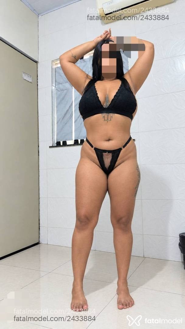 Acompanhante mulher morena (o) de olhos castanhos - Emílly Santana