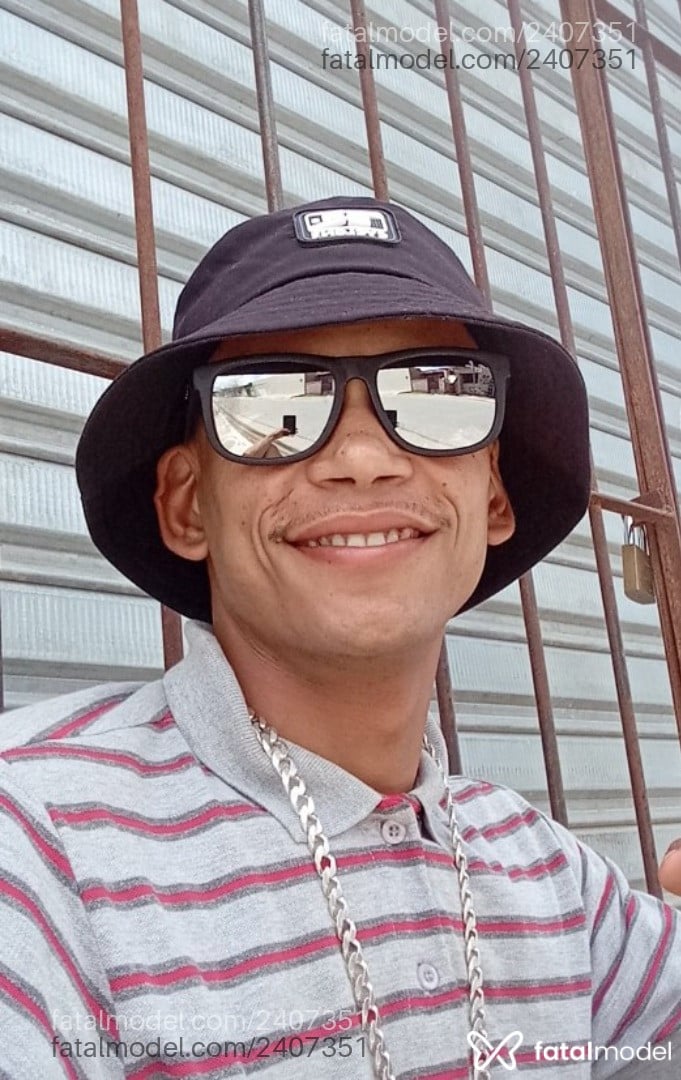 Acompanhante homem morena (o) de olhos castanhos em Maceió Acompanhante homem morena (o) de olhos castanhos em Maceió - Emerson