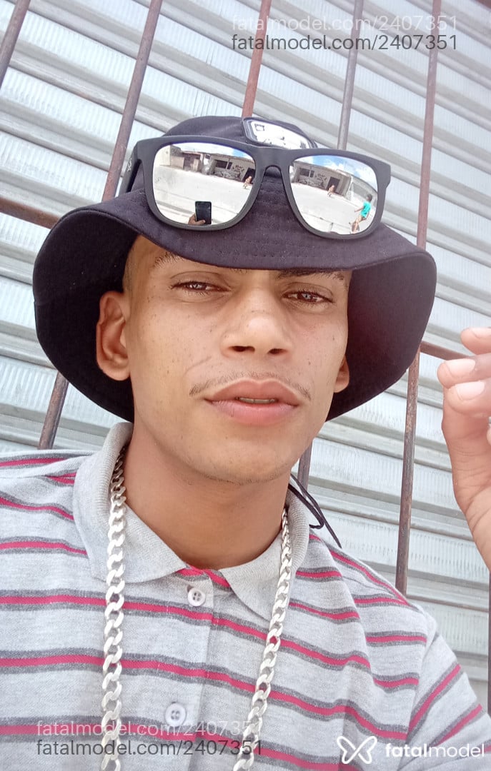 Acompanhante homem morena (o) de olhos castanhos em Maceió Acompanhante homem morena (o) de olhos castanhos em Maceió - Emerson
