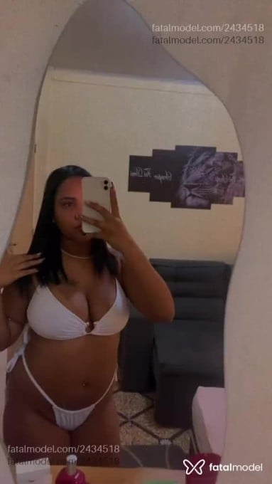 Acompanhante mulher morena (o) de olhos castanhos em Virtual - Karen