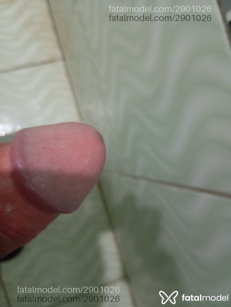 Acompanhante homem morena (o) de olhos pretos - João