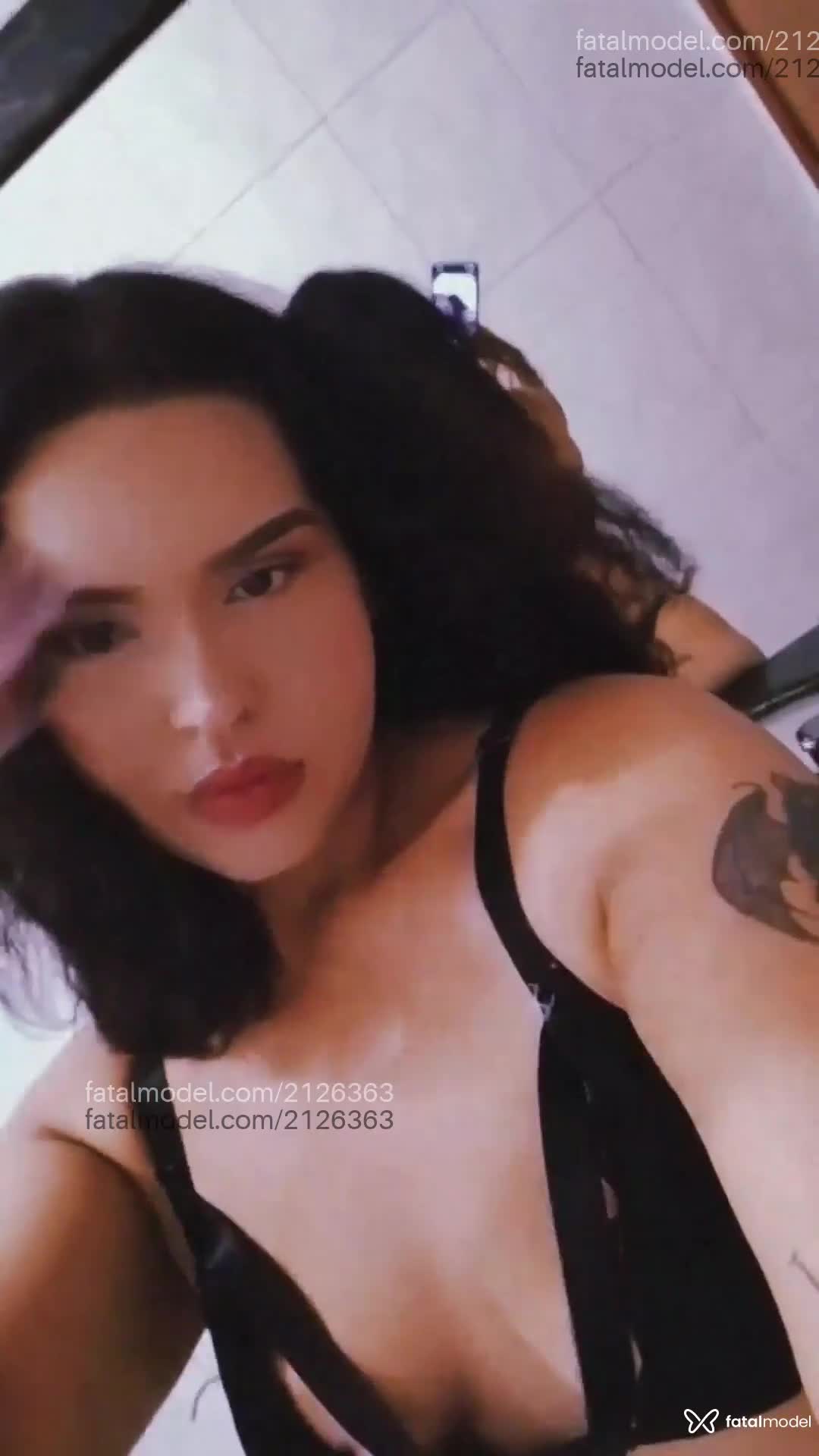 Acompanhante mulher morena (o) de olhos castanhos em Uberlândia - Cecília