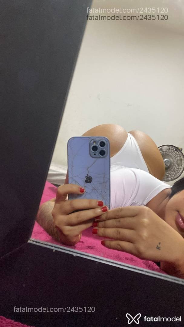Acompanhante mulher morena (o) de olhos castanhos - Rosa