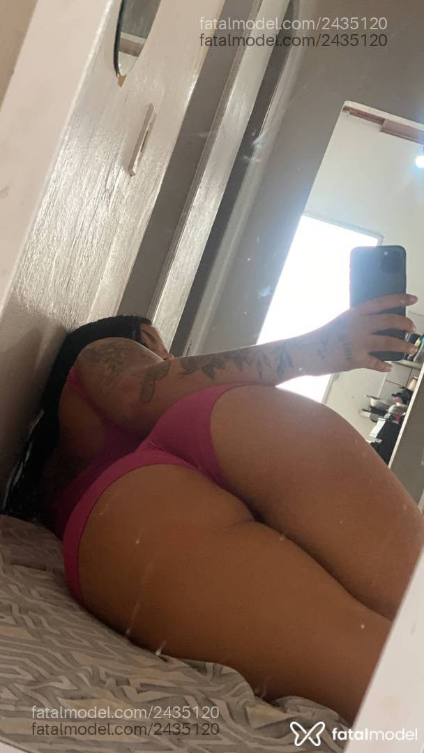 Acompanhante mulher morena (o) de olhos castanhos - Rosa