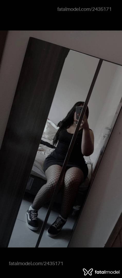 Acompanhante mulher morena (o) de olhos pretos - Maria Eduarda
