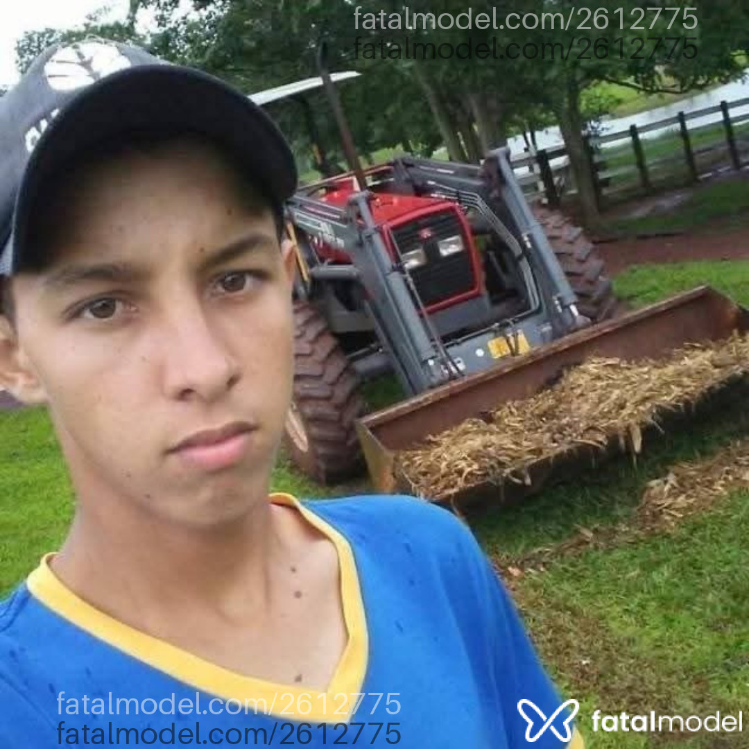 Acompanhante homem loira (o) de olhos castanhos em Virtual - Alexsandro