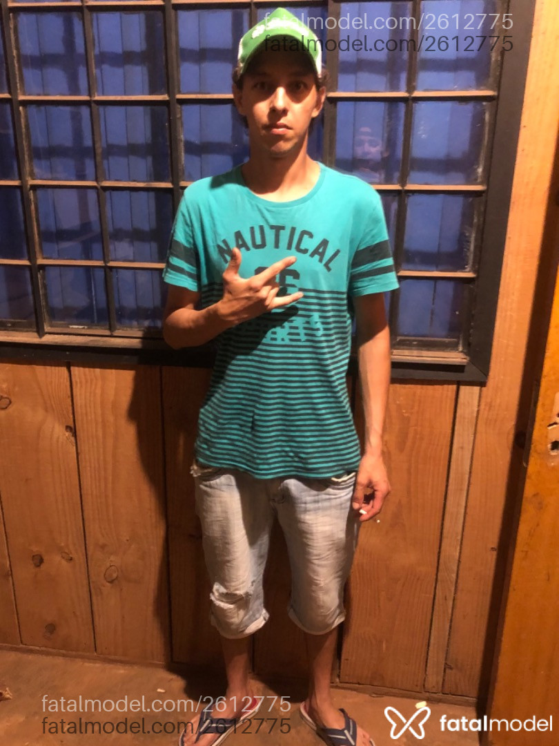 Acompanhante homem loira (o) de olhos castanhos em Virtual - Alexsandro