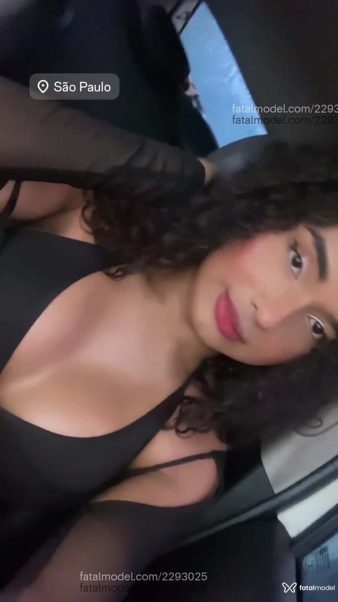 Acompanhante mulher trans com cabelo castanho de olhos pretos em Rio de Janeiro - Pam Lopes