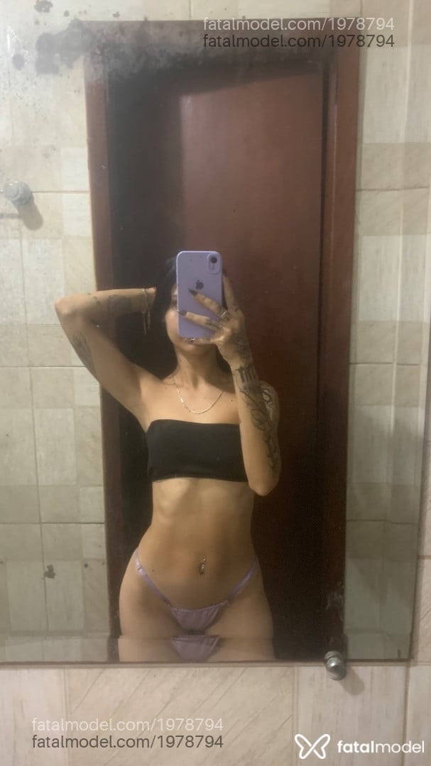 Acompanhante mulher morena (o) de olhos castanhos em Goiânia Acompanhante mulher morena (o) de olhos castanhos em Goiânia - Briza