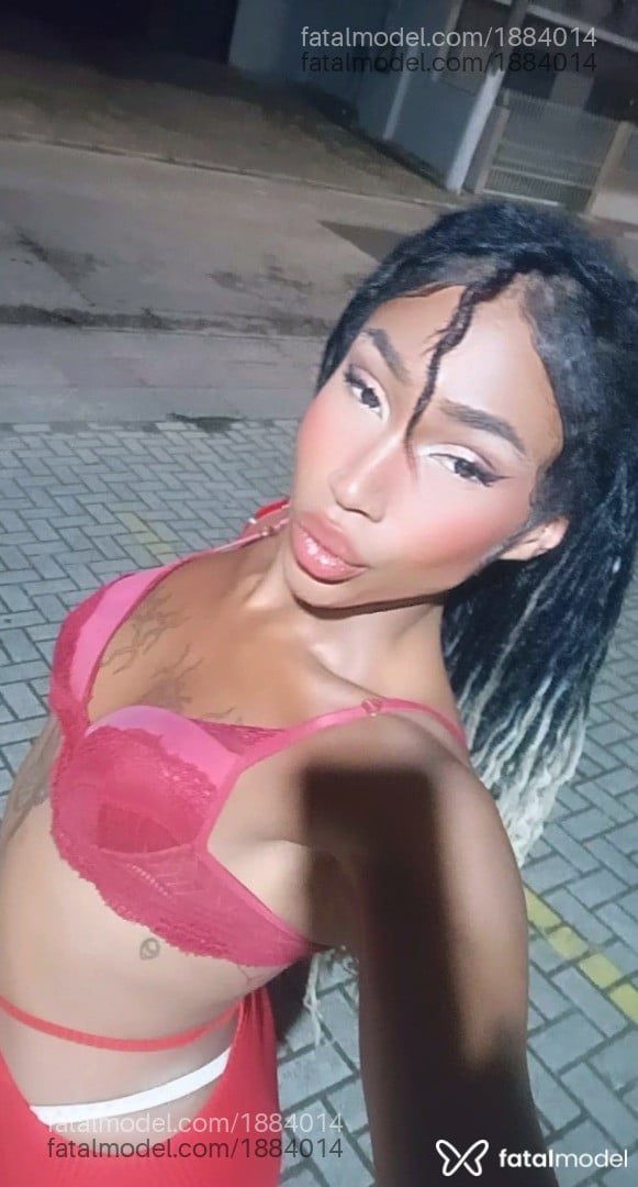 Acompanhante mulher trans morena (o) de olhos mel em Palhoça - Mellysa