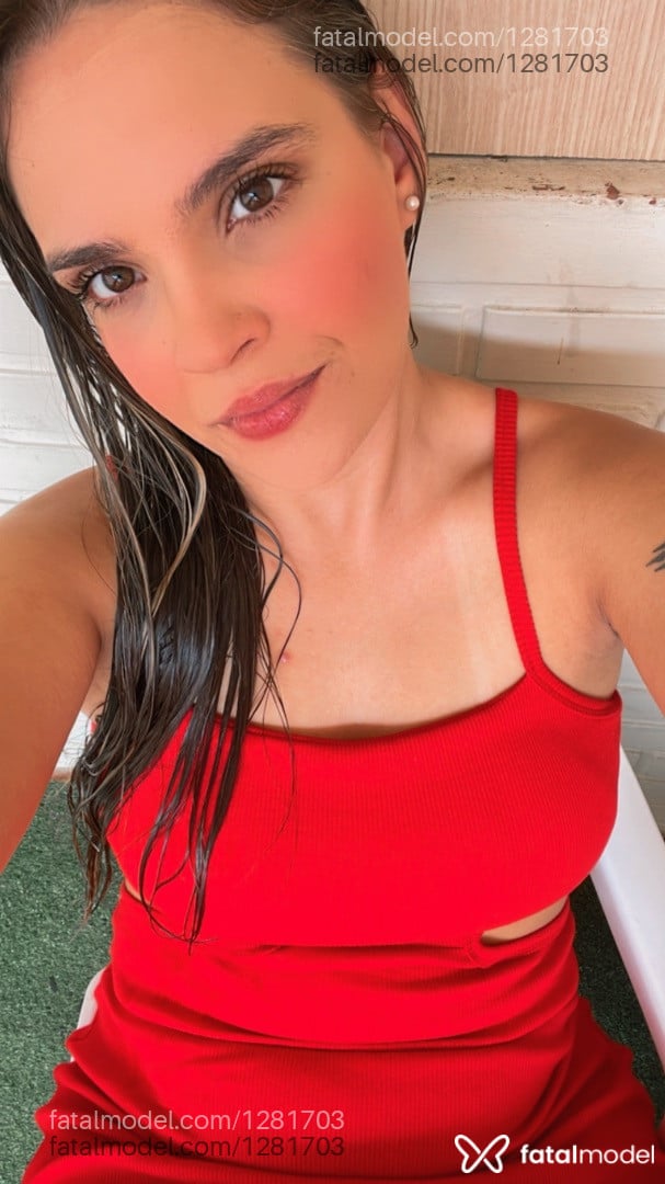 Acompanhante mulher com cabelo castanho de olhos castanhos em Porto Alegre - Bia Araujo