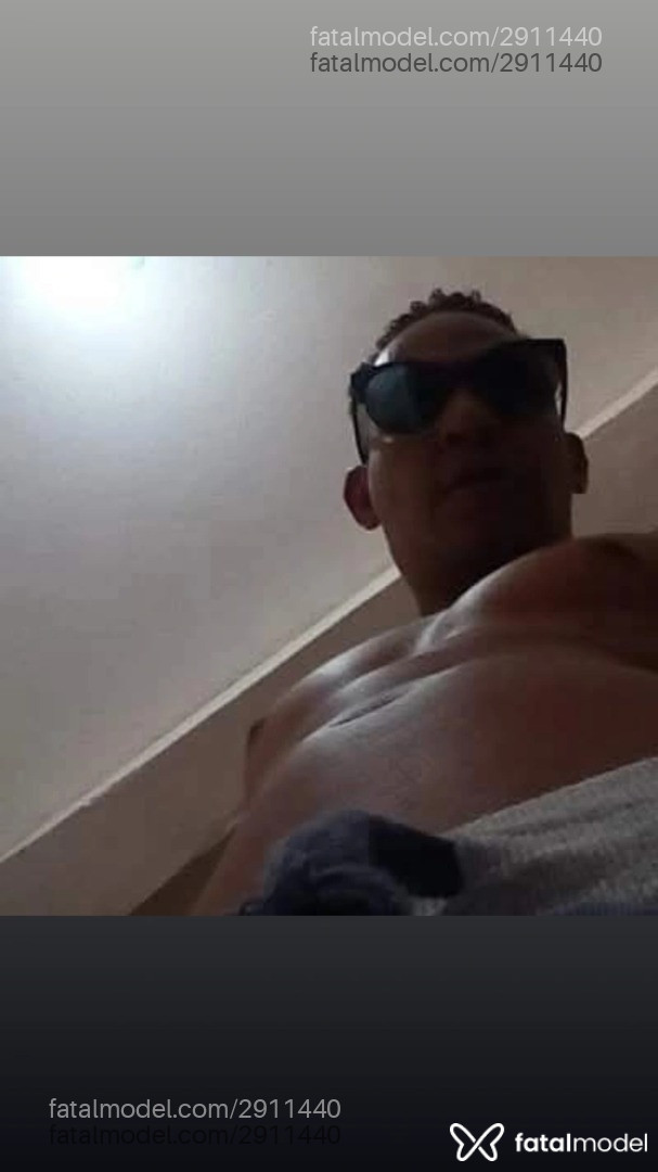 Acompanhante homem com cabelo castanho de olhos castanhos em Salvador - Máximo adans