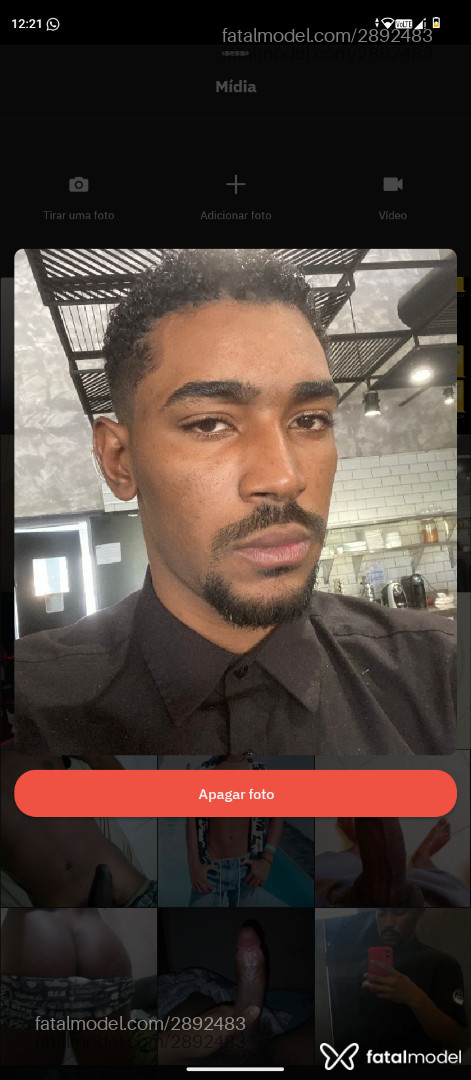 Acompanhante homem com cabelo castanho de olhos castanhos em Virtual Acompanhante homem com cabelo castanho de olhos castanhos em Virtual - Pietro