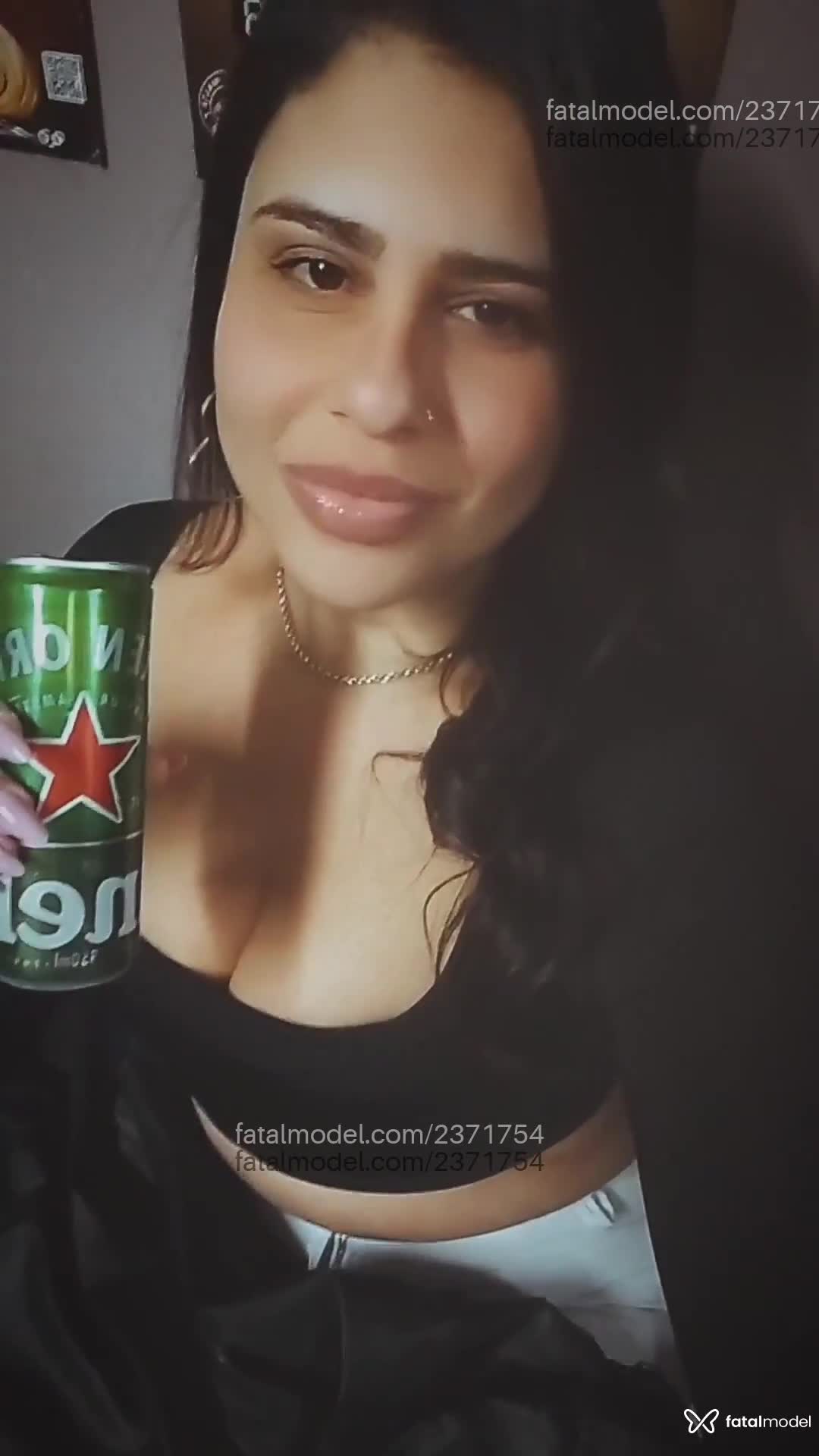 Acompanhante mulher morena (o) de olhos castanhos em Caraguatatuba - Nicolly