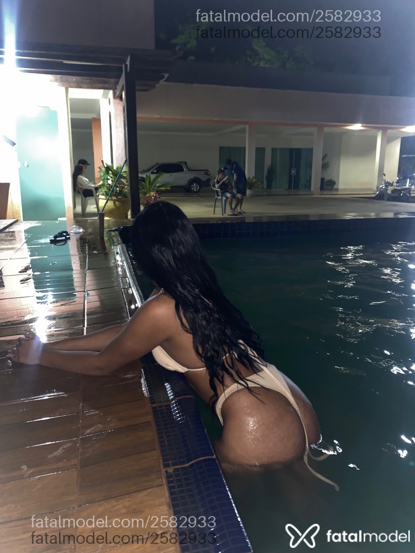 Acompanhante mulher trans morena (o) de olhos castanhos em Virtual - Alice Ribeiro