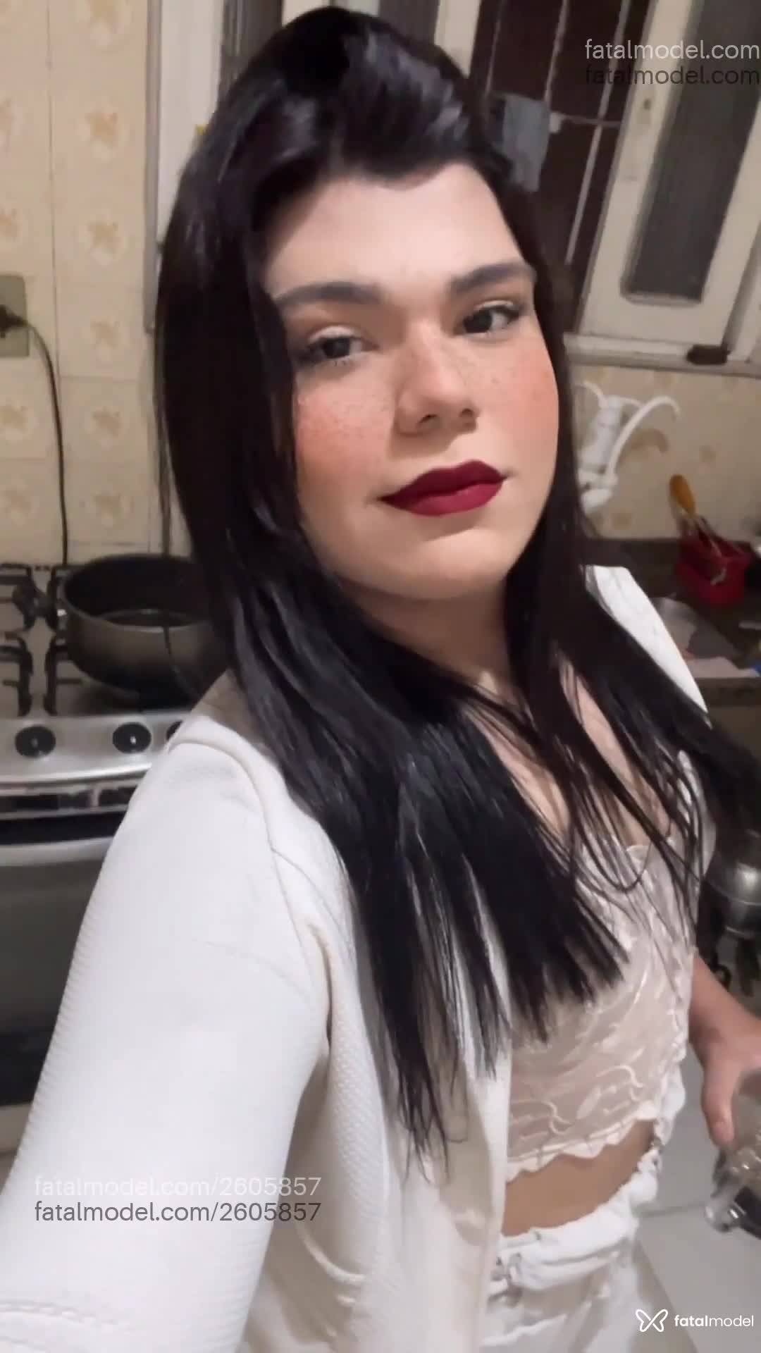 Acompanhante mulher trans ruiva (o) de olhos castanhos em Praia Grande - Mari Viana