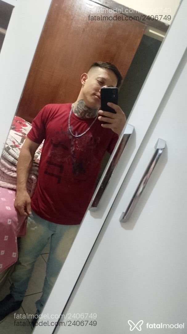 Acompanhante homem com cabelo castanho de olhos castanhos em São José dos Pinhais Acompanhante homem com cabelo castanho de olhos castanhos em São José dos Pinhais - Paulo