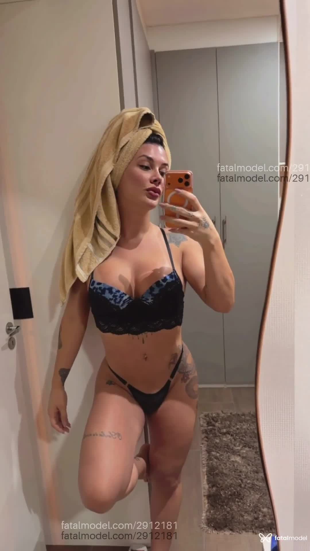 Acompanhante mulher trans morena (o) de olhos pretos em São Paulo - Isabella Milanez