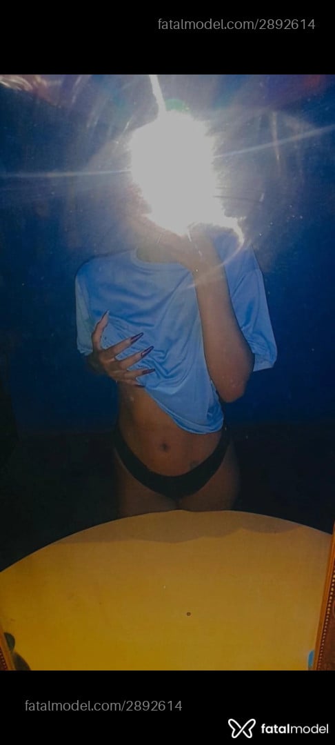 Acompanhante mulher morena (o) de olhos pretos em Brasília - Sophia