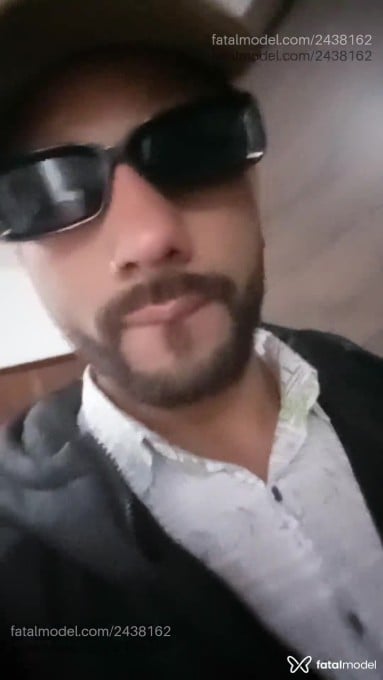 Acompanhante homem com cabelo castanho de olhos castanhos em Curitiba - Hassan