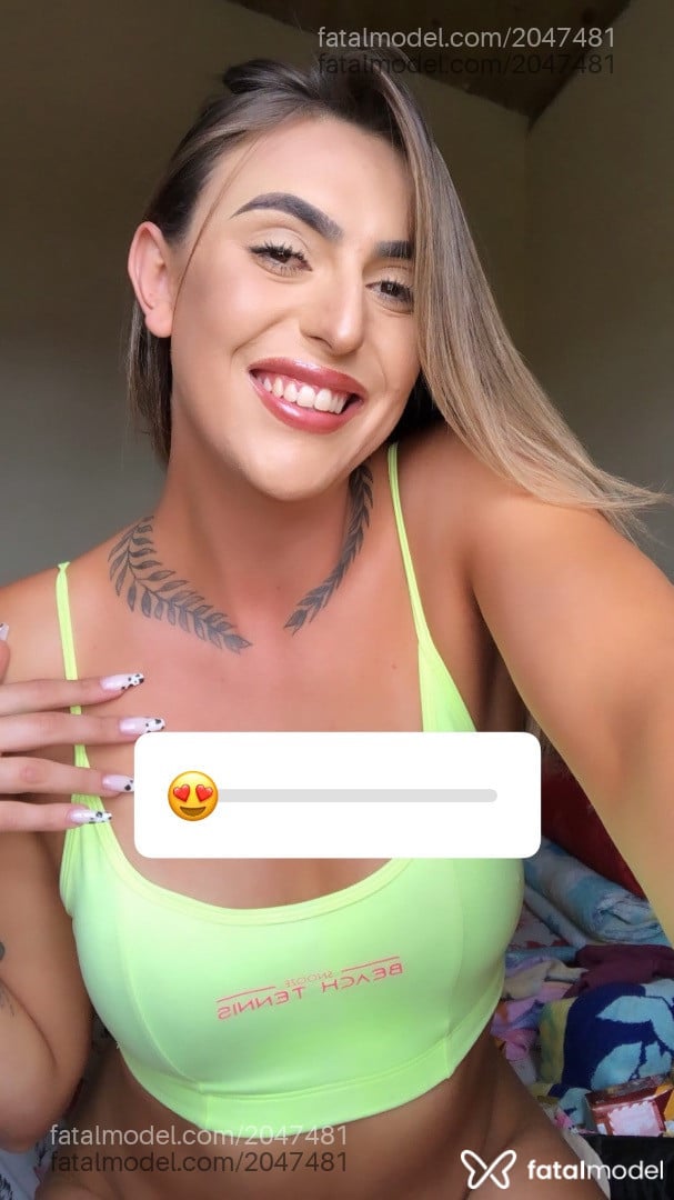 Acompanhante mulher trans loira (o) de olhos castanhos em Ponta Grossa - Ryhanna
