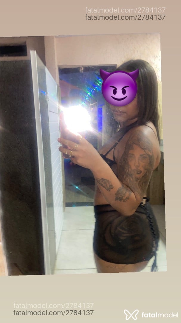 Acompanhante mulher morena (o) de olhos verdes em Aperibé Acompanhante mulher morena (o) de olhos verdes em Aperibé - Cristal